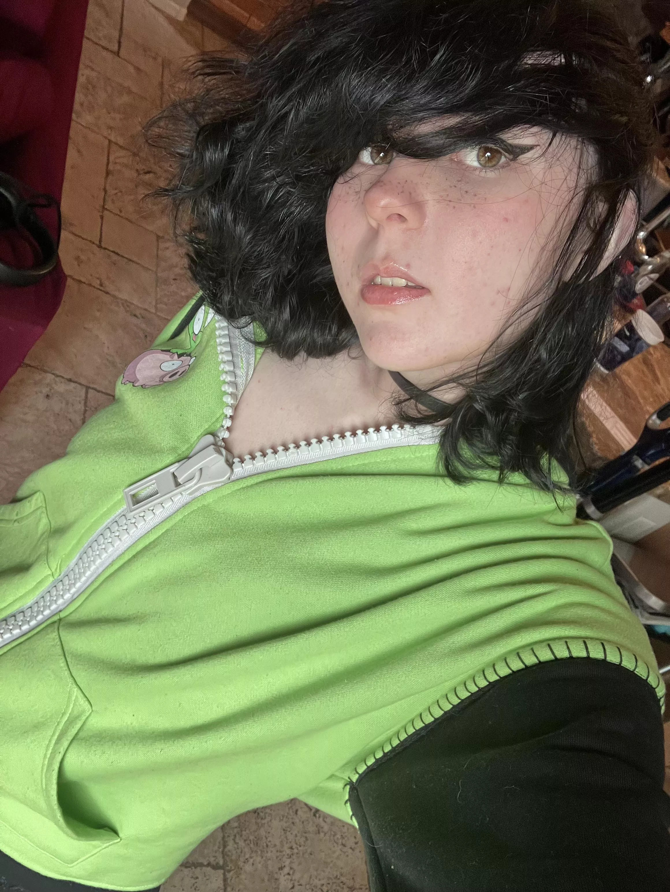 I redyed my hair it looks so nice and shiny :)