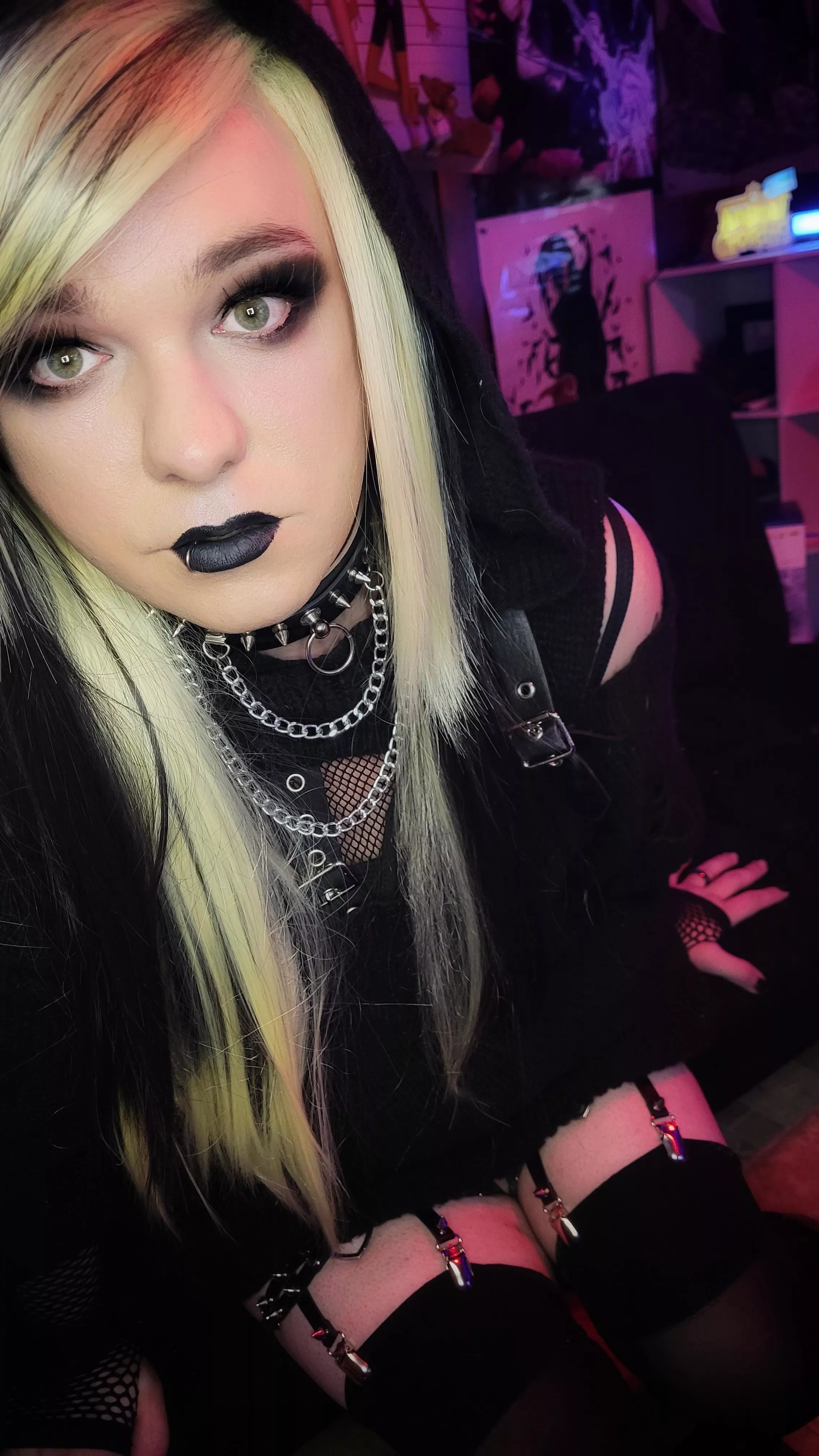 idk if I make good femboy material to anyone else, but I'm the femboy of my own dreams at least lol