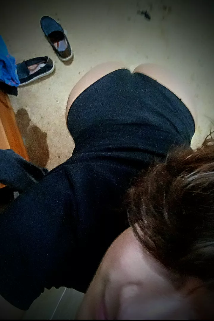 I'm looking like a straight slut...