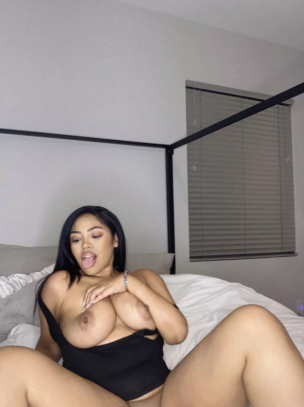 Let me be your nasty bae