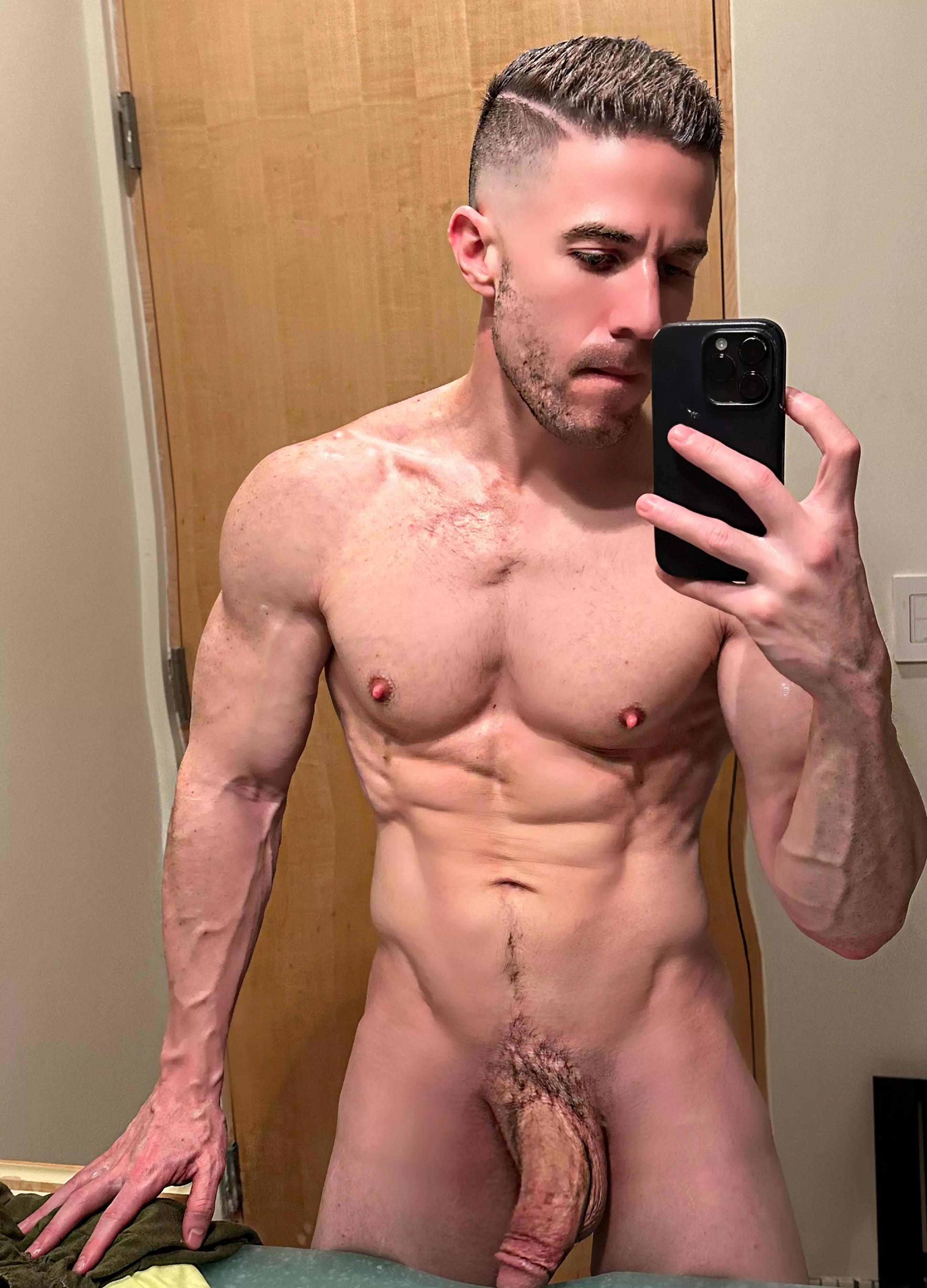 🍆🍑🚿shower time after new haircut 💇🏼‍♂️
