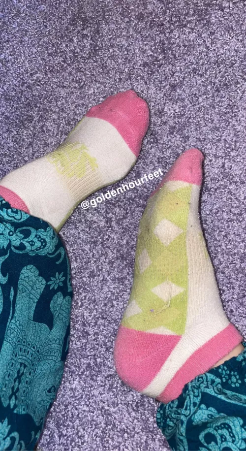 Superrrr old socks I’ve had for years 😈💚 [selling]