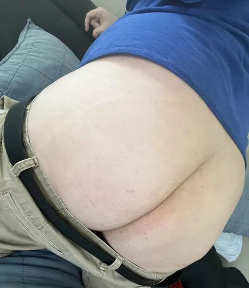 Want to rp with an alpha who will be rough on my beta ass