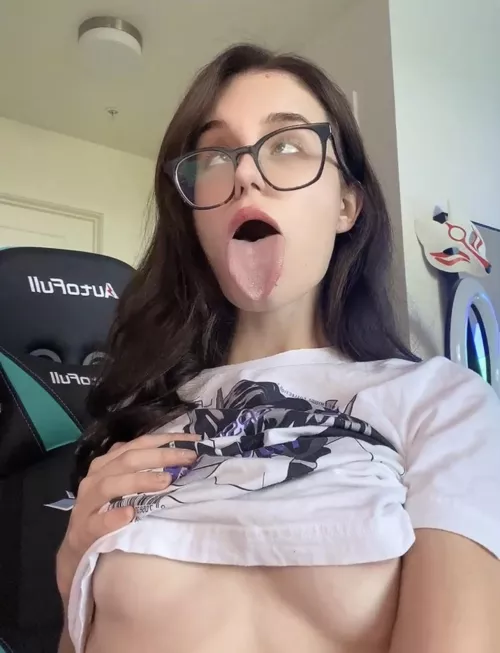 Where are you aiming for? Glasses, tongue, or tits…