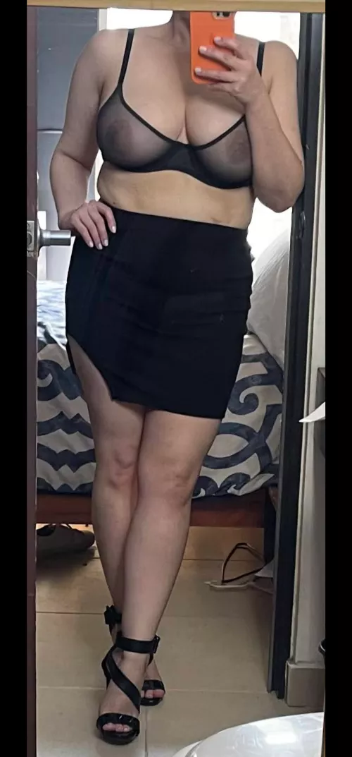 Wifey getting ready for tonight. She wants to know what you think