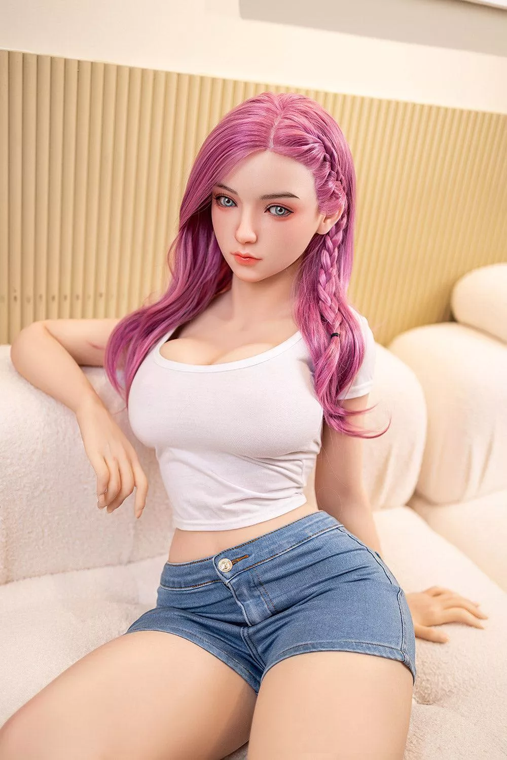 Can anyone tell me where I can get this model from? supposedly bestrealdoll sells her but I heard mixed reviews on them. Would feel more comfortable buying from a vendor with better reputation but I can't find her in any of the suggested vendors.