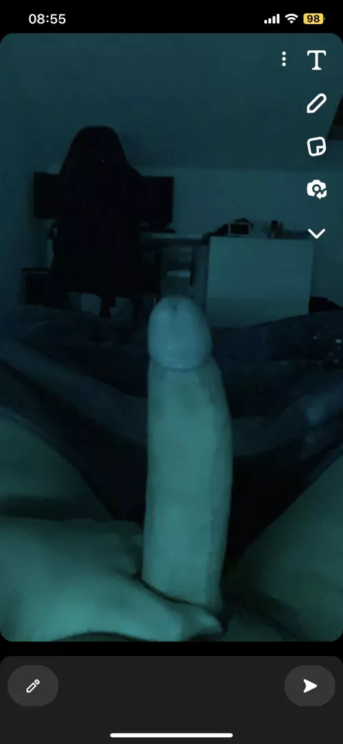 Dn if you think you can compare. Up⬆️ if im bigger