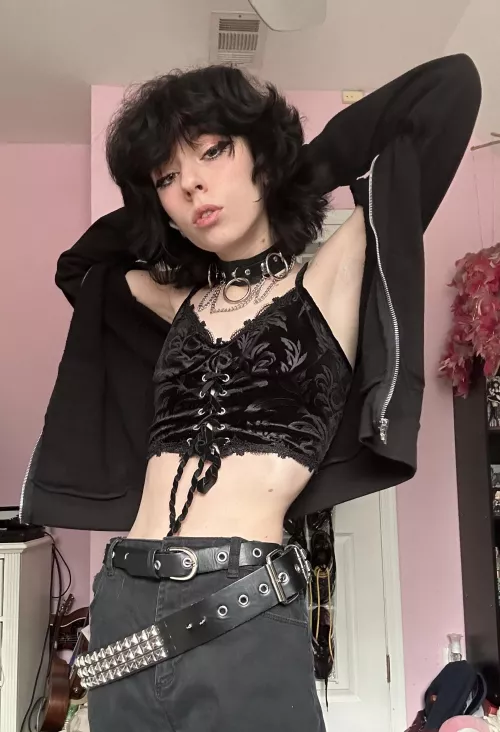 Goth boy rizz 💅✨