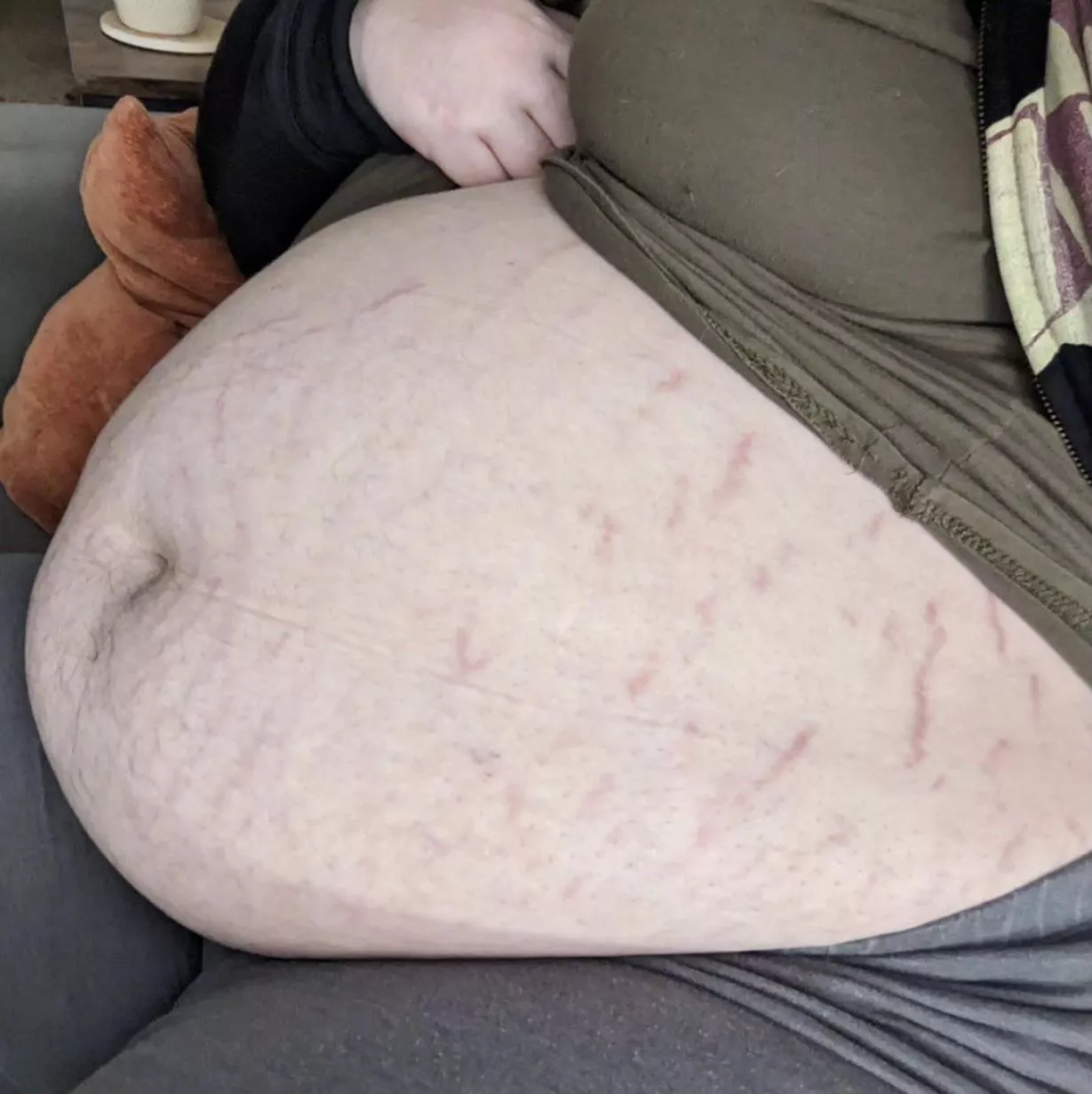 I’m in love with belly marks 😍🐷,Any feeder wanna chat?