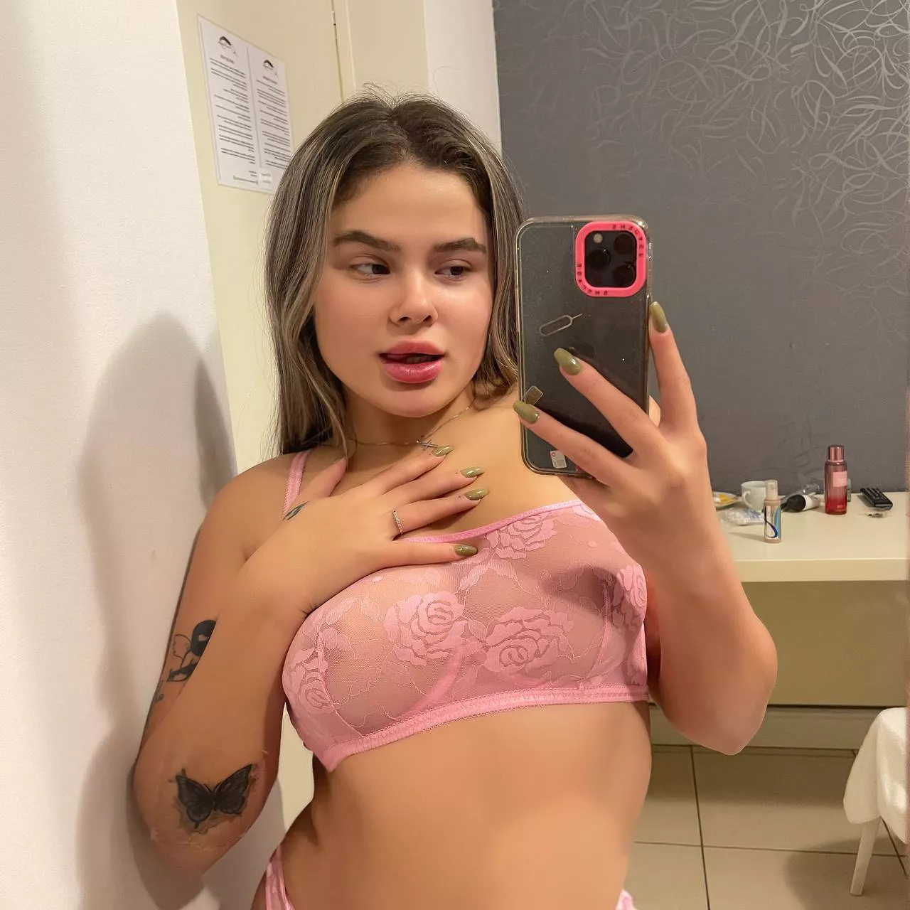 Just selfie to say hi