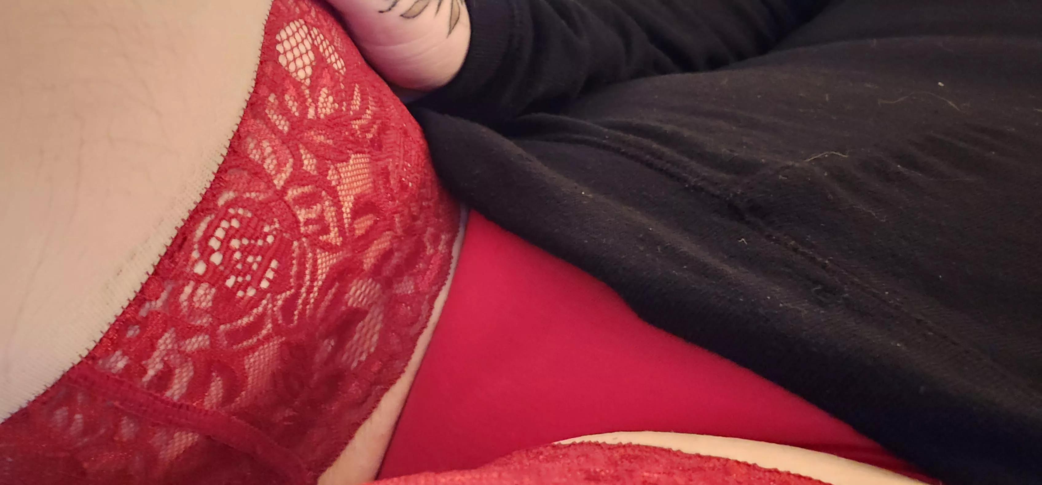 Lips or hands first?