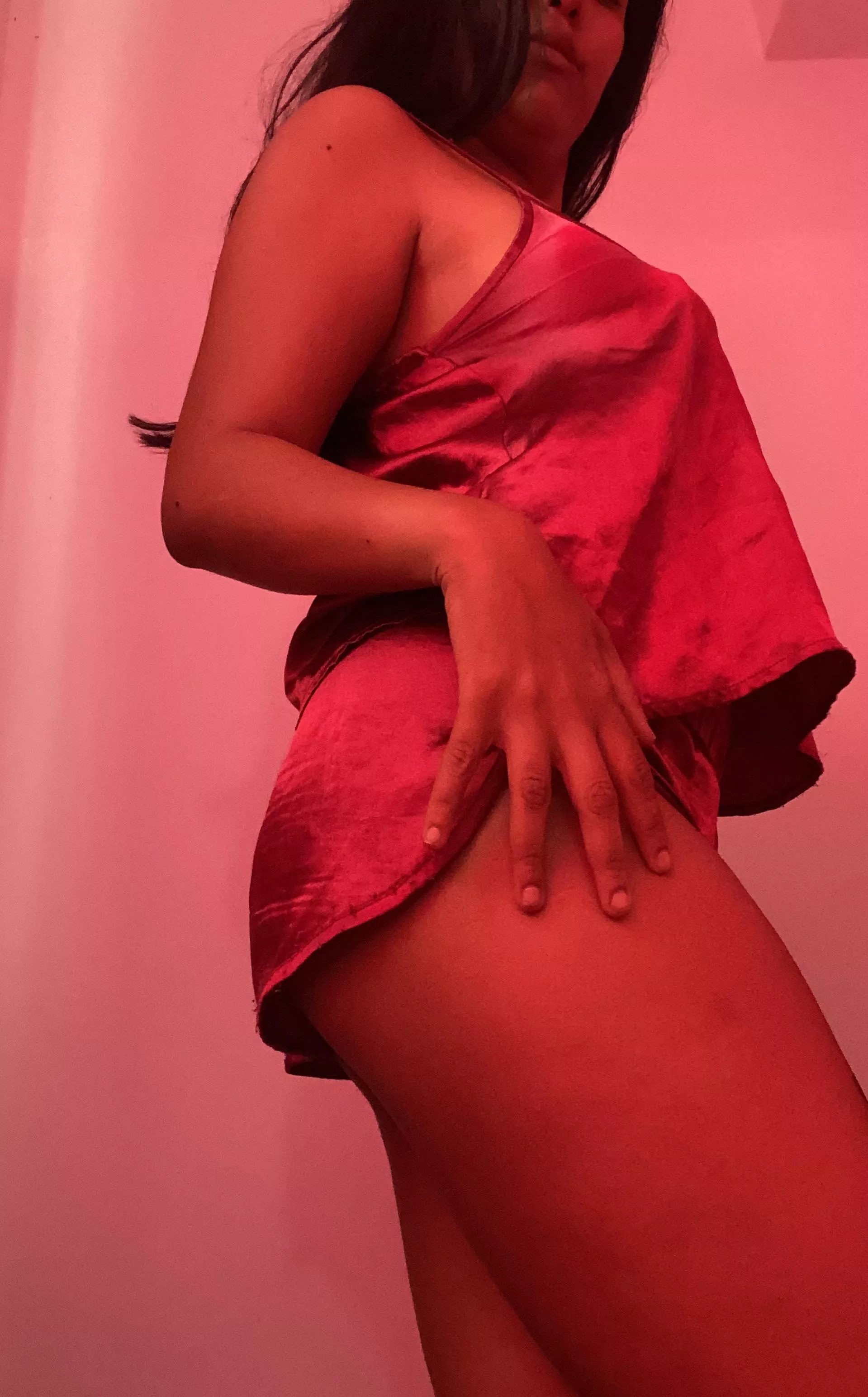 [Selling] Video calls • Sexting• Femdom • Findom • Personalized photos • Fetish friendly • SPH • CEI • JOI • GFE • Serious buyers only✨ Kik Vane.moncada25 Telegram acavego25 OR DM ME