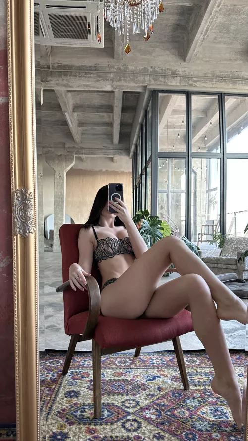 So long and adorable 21yo legs