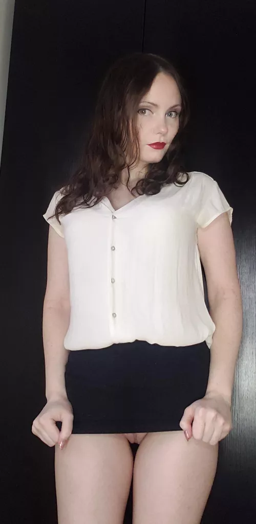 This skirt looks better without panties imo