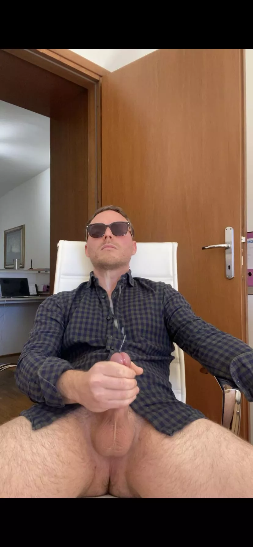 Video done 👀 Watch me cum. now 😉💦