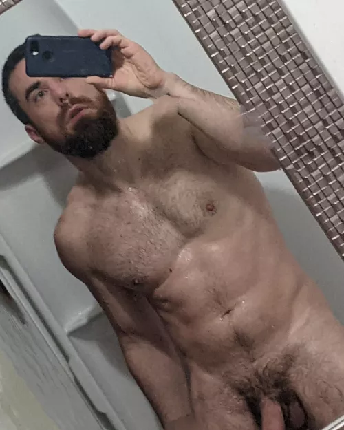 (37) Sunday shower selfie