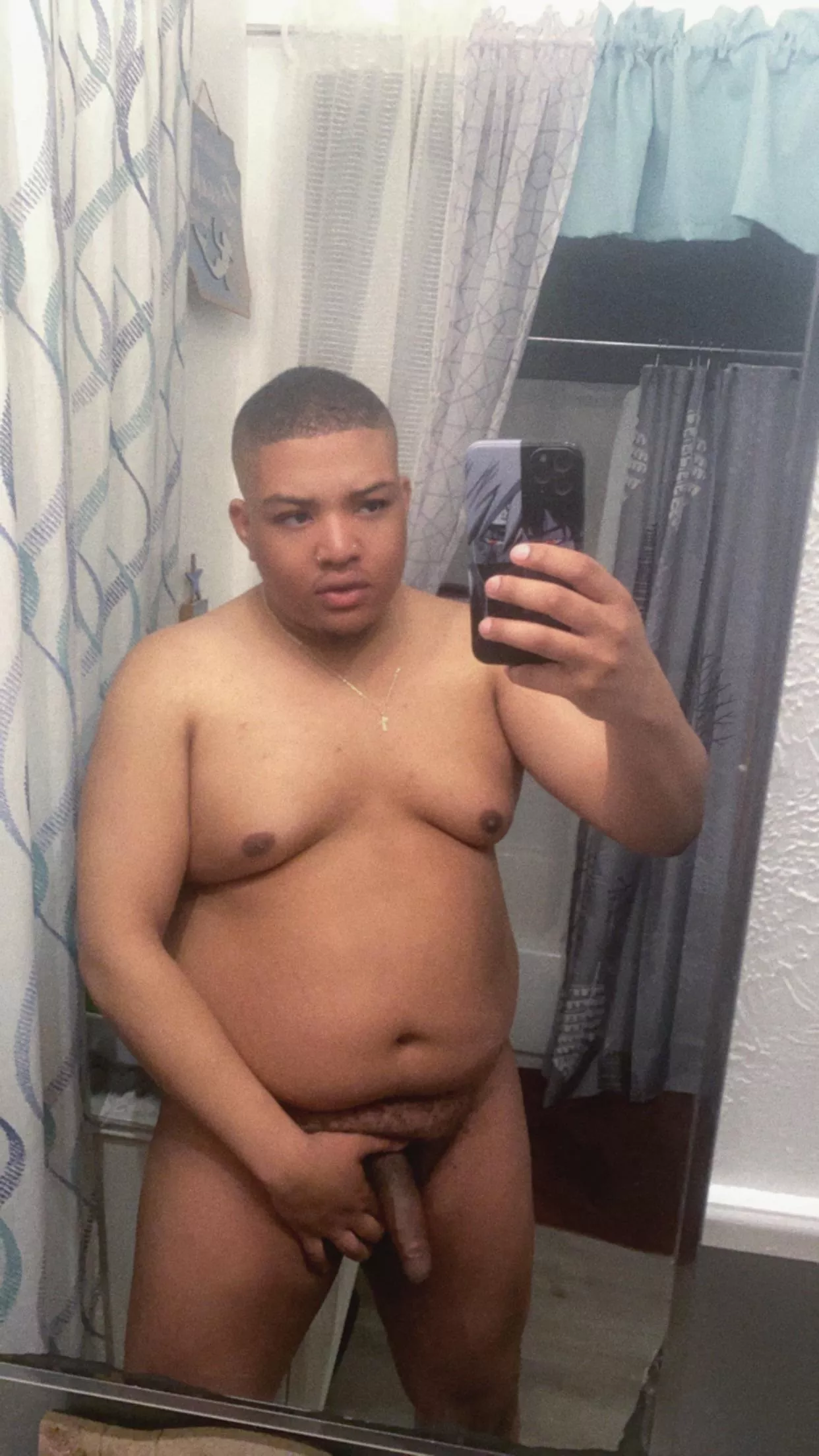 Anyone want to help this chubby bull get hard? 😤