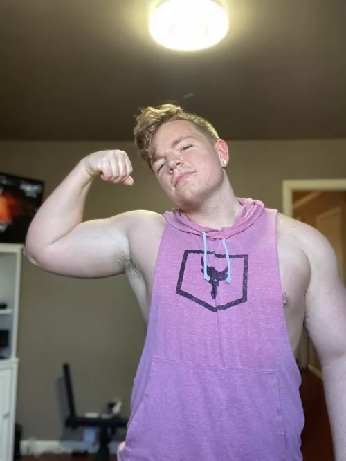 Been working on a bulk…now to start the cut 😭