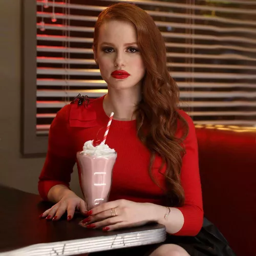 Cheryl Blossom (Madelaine Petsch)