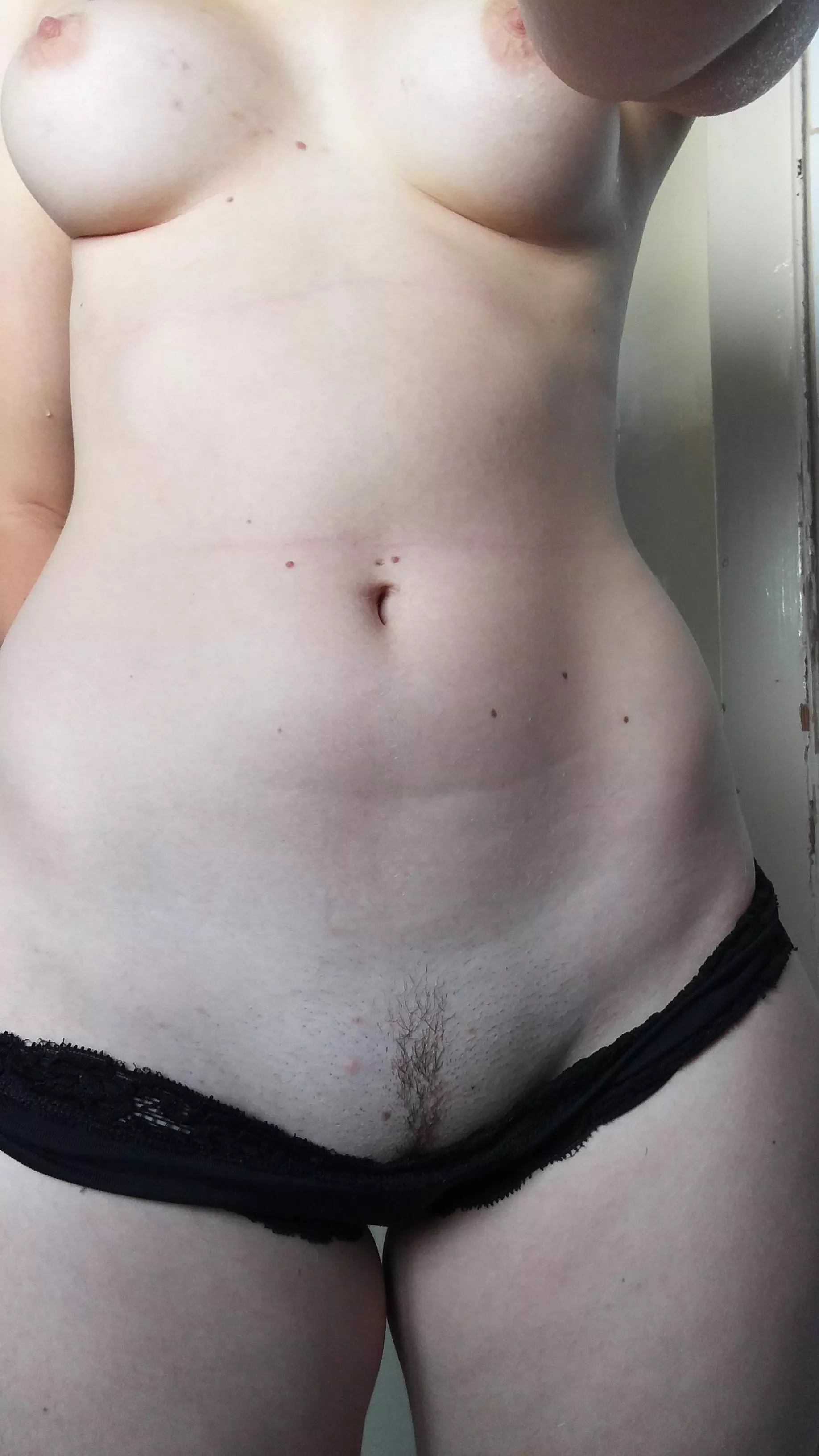 Could you land on my landing stripe 🤭🛬? (F, 27,63kg, 172cm)