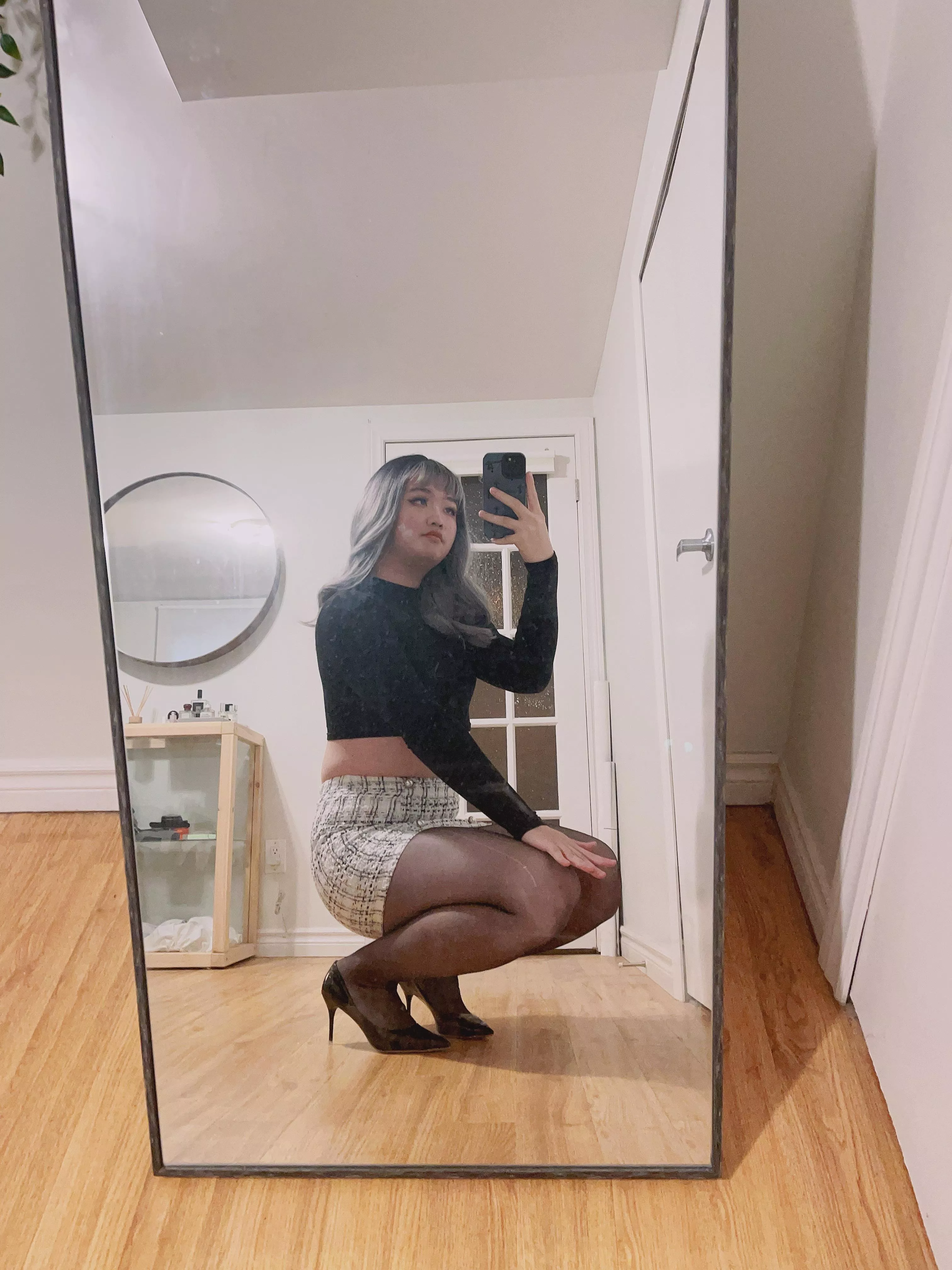 Dressing formal againn