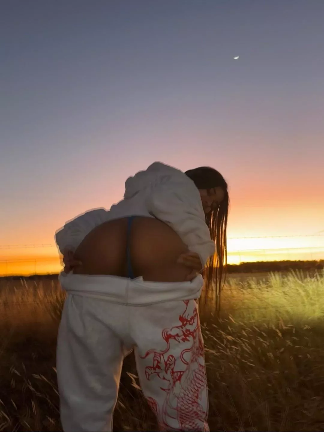 (F) Some morning pussy for you 💦