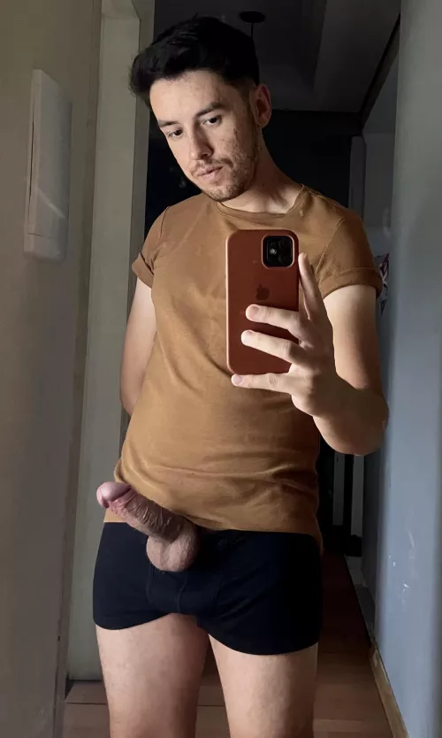 Get on your knees, i'm waiting