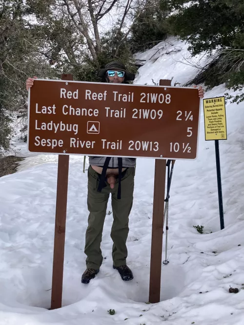 Here to give directions 🙃