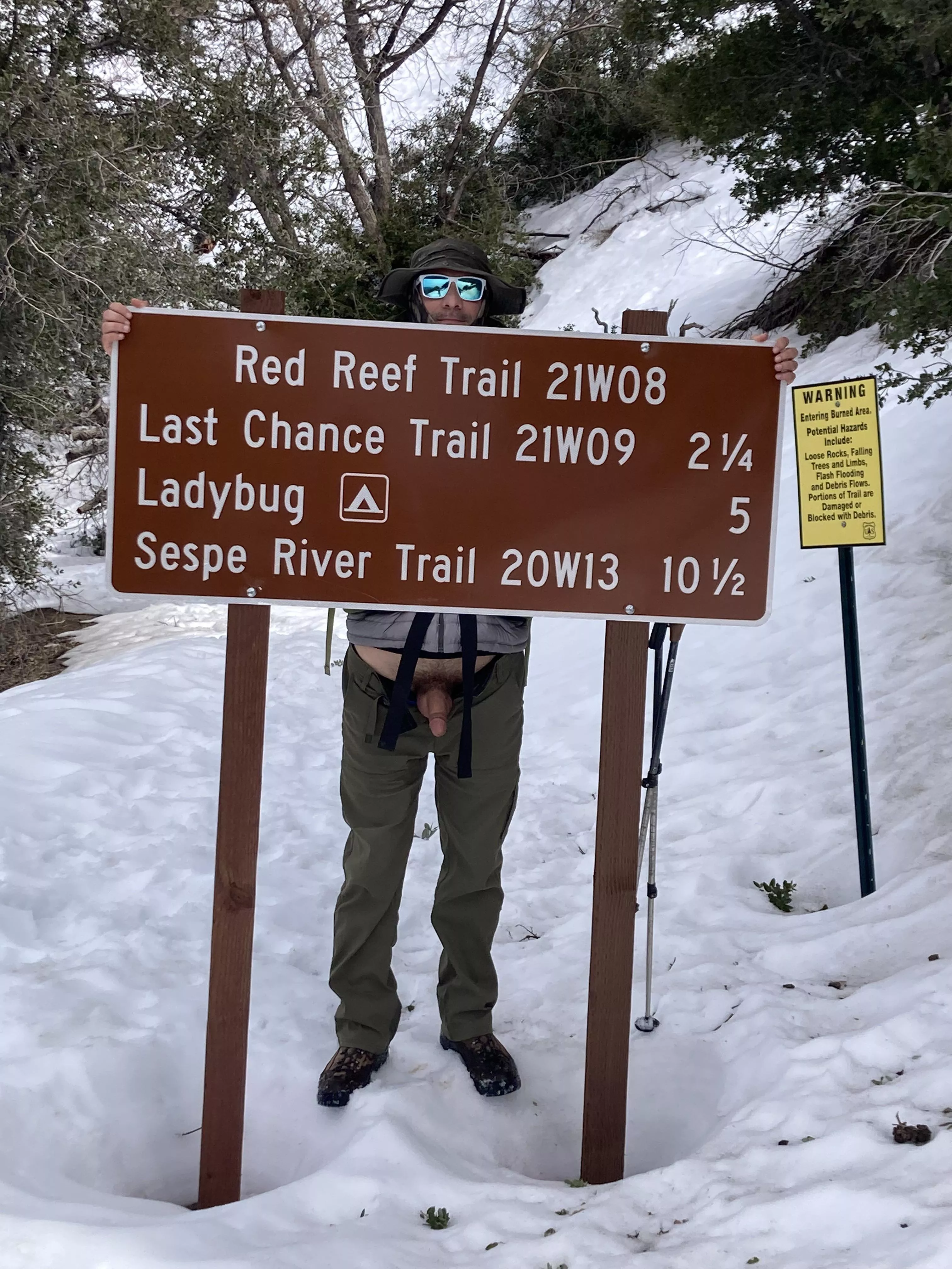 Here to give directions 🙃