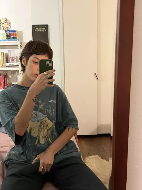 I’m craving bussy tonight ngl 😇