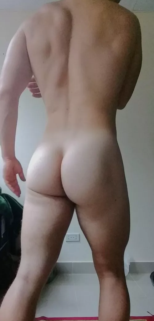 Is my butt cute?