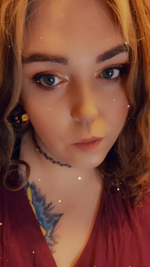 It’s Saturday night and I’m looking cute☺️