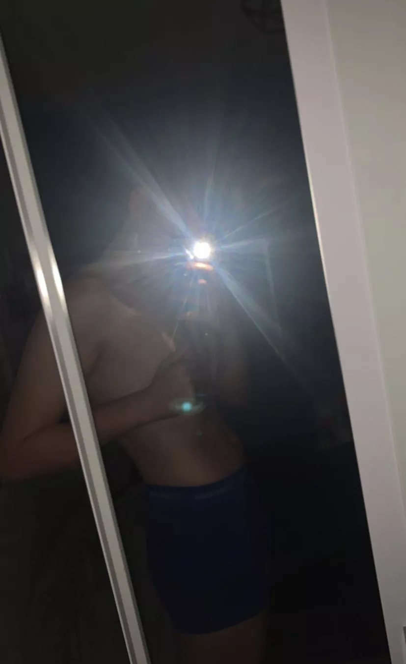 m4m bottom leicester