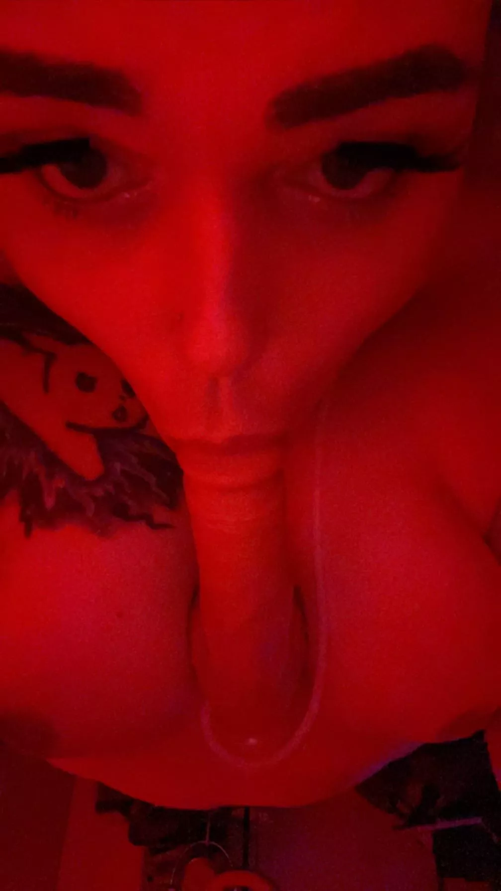 Put on the red light😈