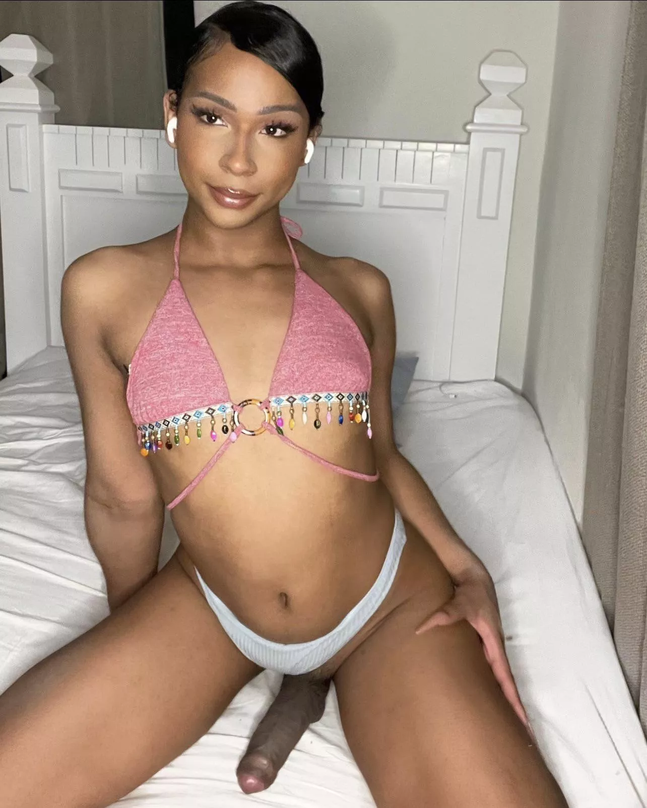 React if you love a girl with a big dick ♥️