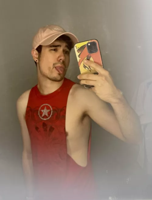 Recycled an old shirt from middle school to start wearing to the gym 😄