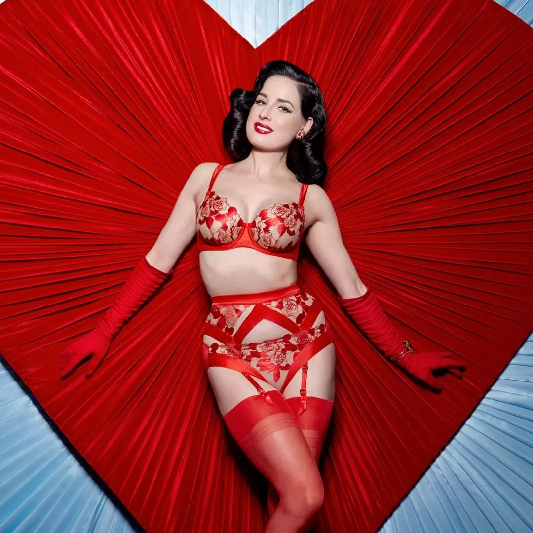 Red lingerie (Dita von Teese)