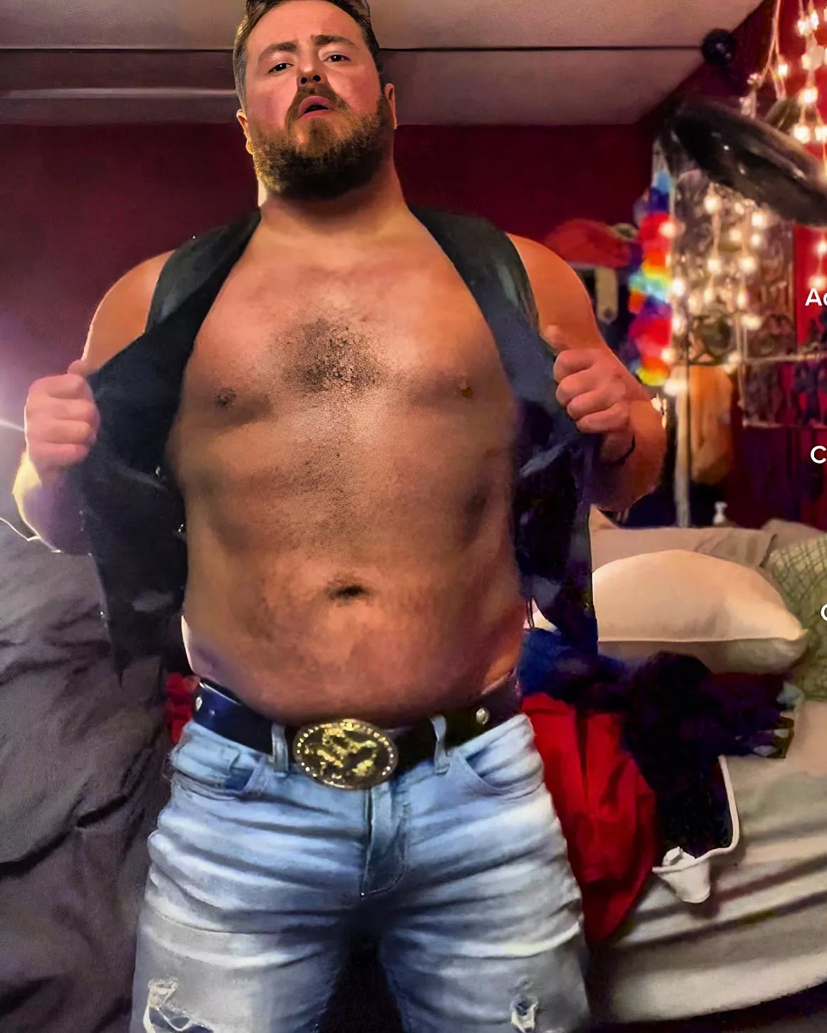 Y’all like leather and belt buckles?