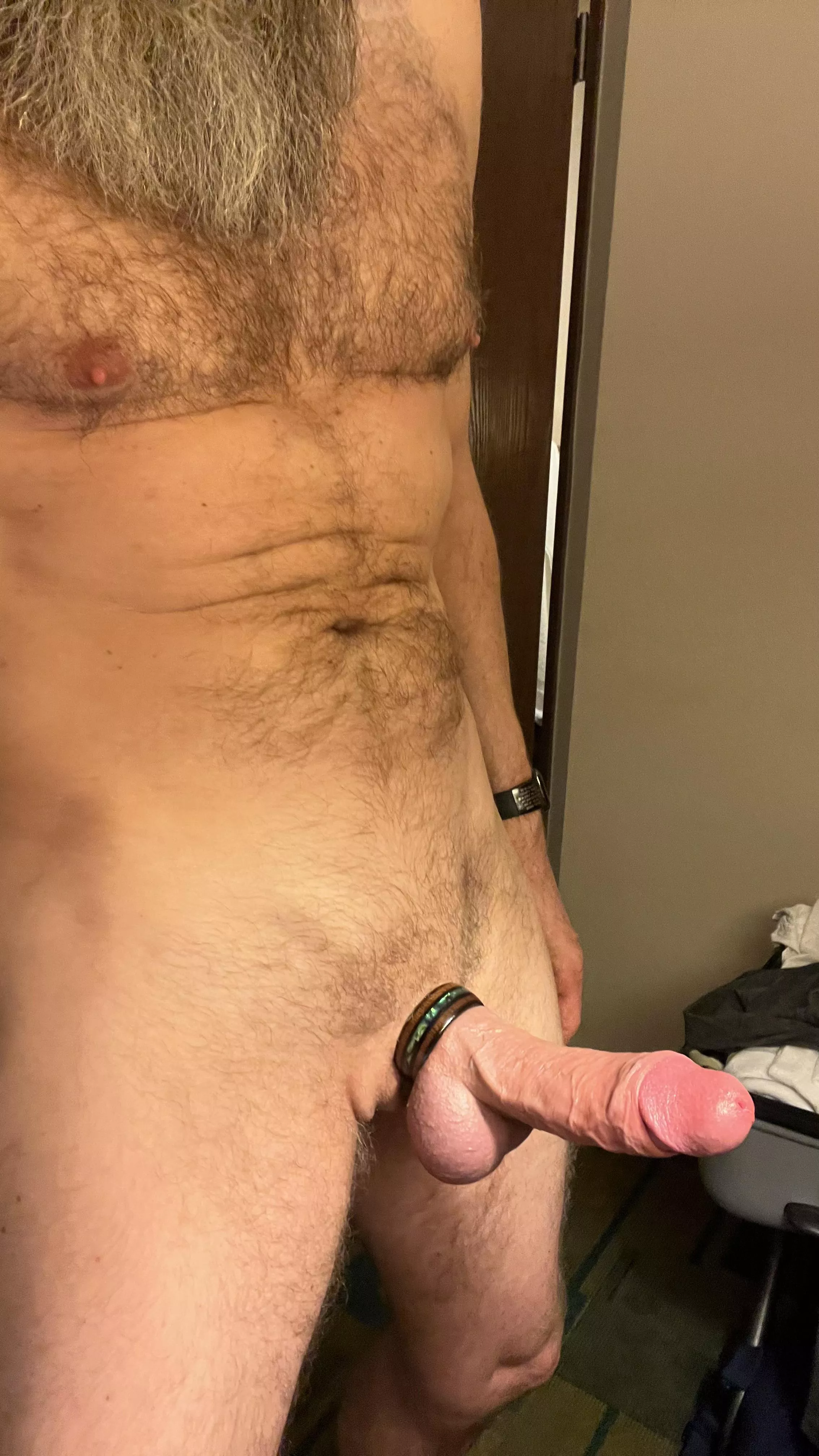 (48) Yes time for more dick pics 🤤