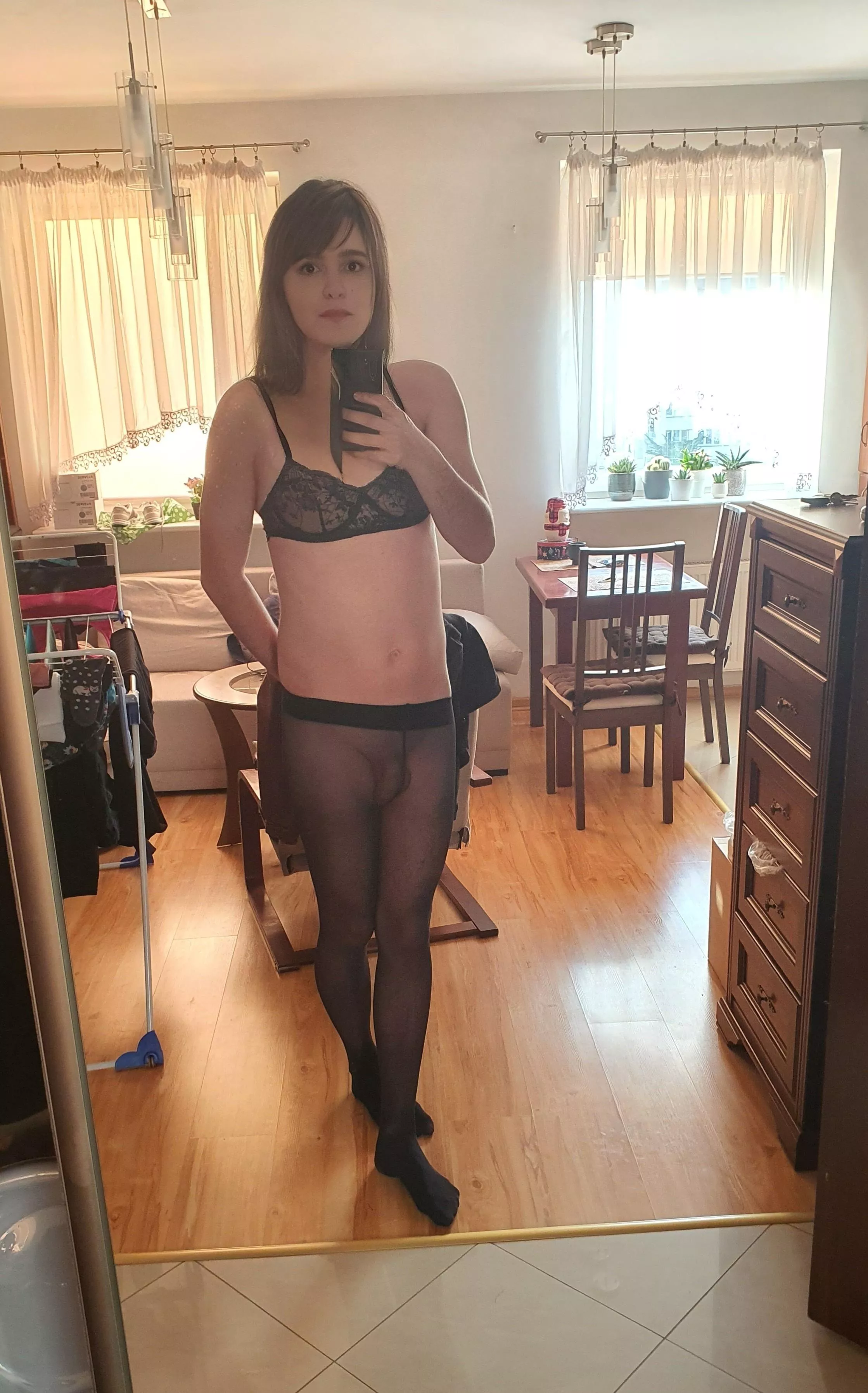 Ehhh i forgot to wear panties :/