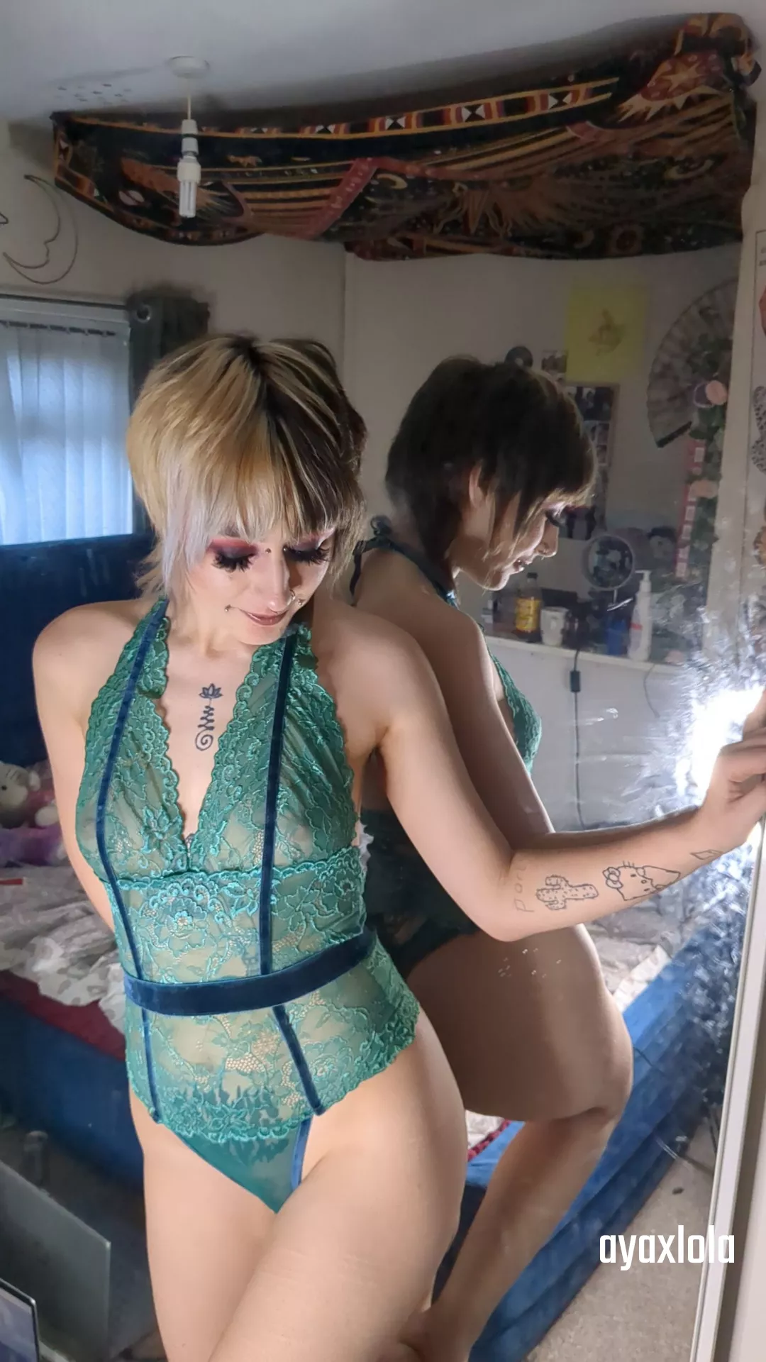 Glam rock to make your bed rock