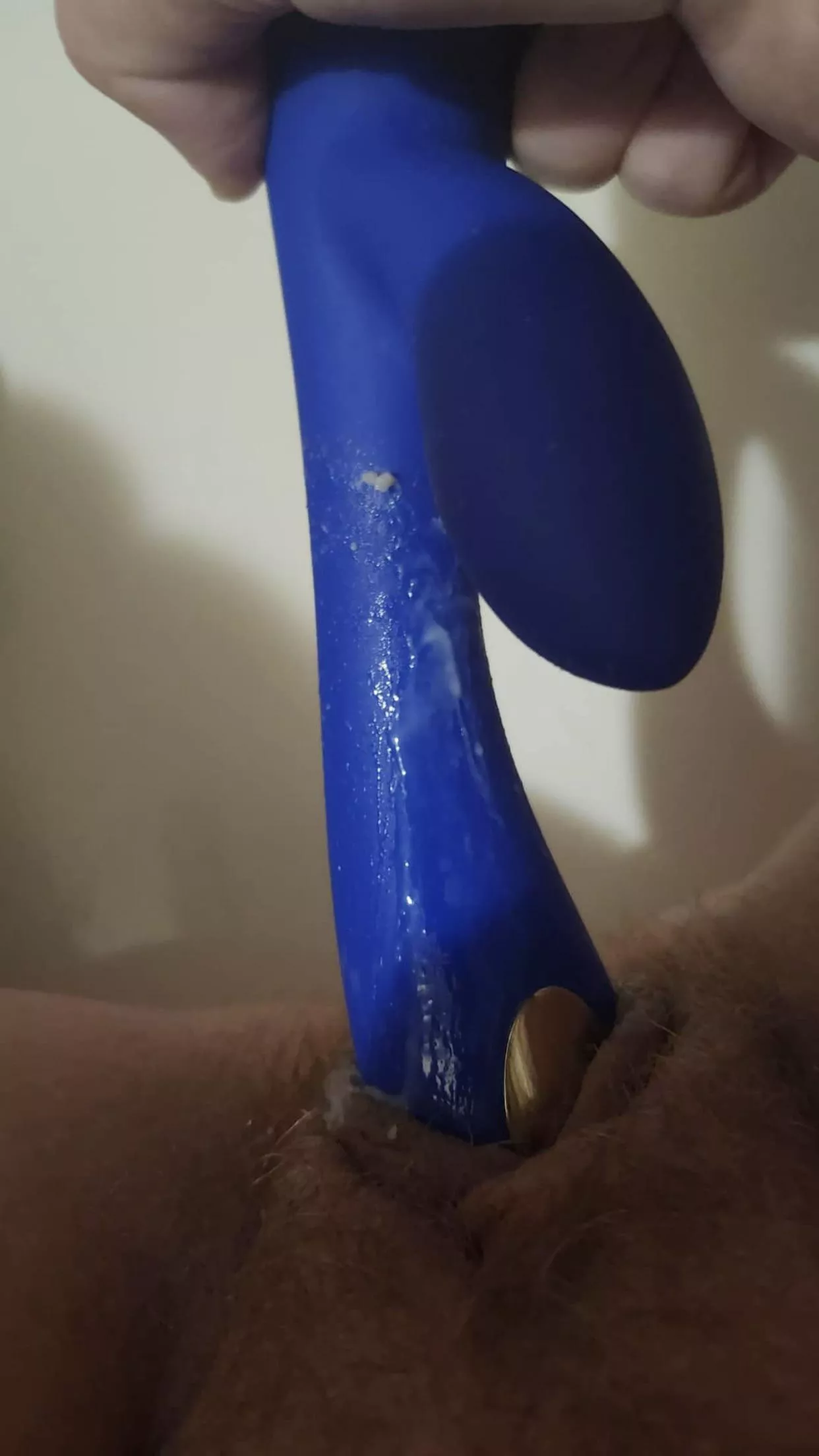 Had my 3rd orgasm before bed 😏 still creamy for daddies cock