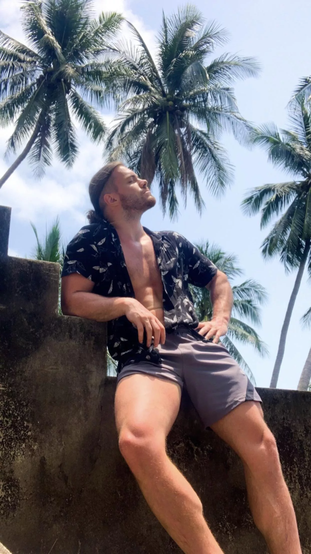 It’s bad manners to let vacation wait! Greetings from Thailand.