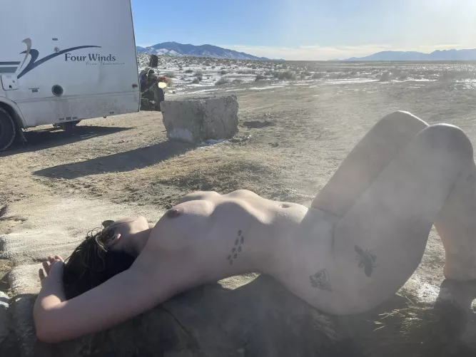 Rich in vitamin D (f)