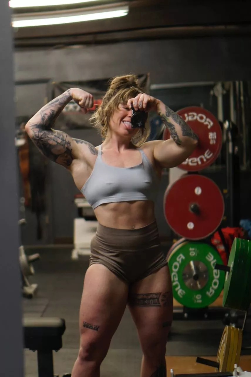 There’s really guys who prefer barely there boobies?