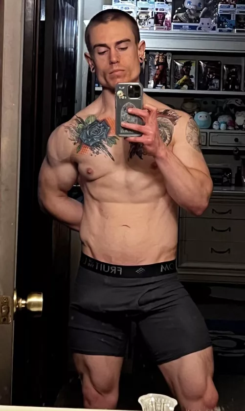 Wanna play with my bulge?