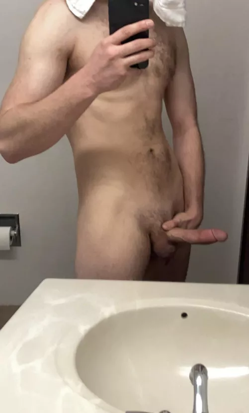 Who wants to be my first reddit fuck?