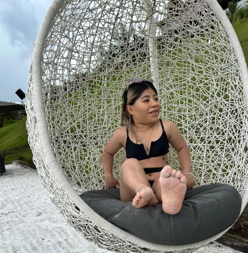 You encounter me with my sandy paws in real life, what do you do? (im 4 feet) oc