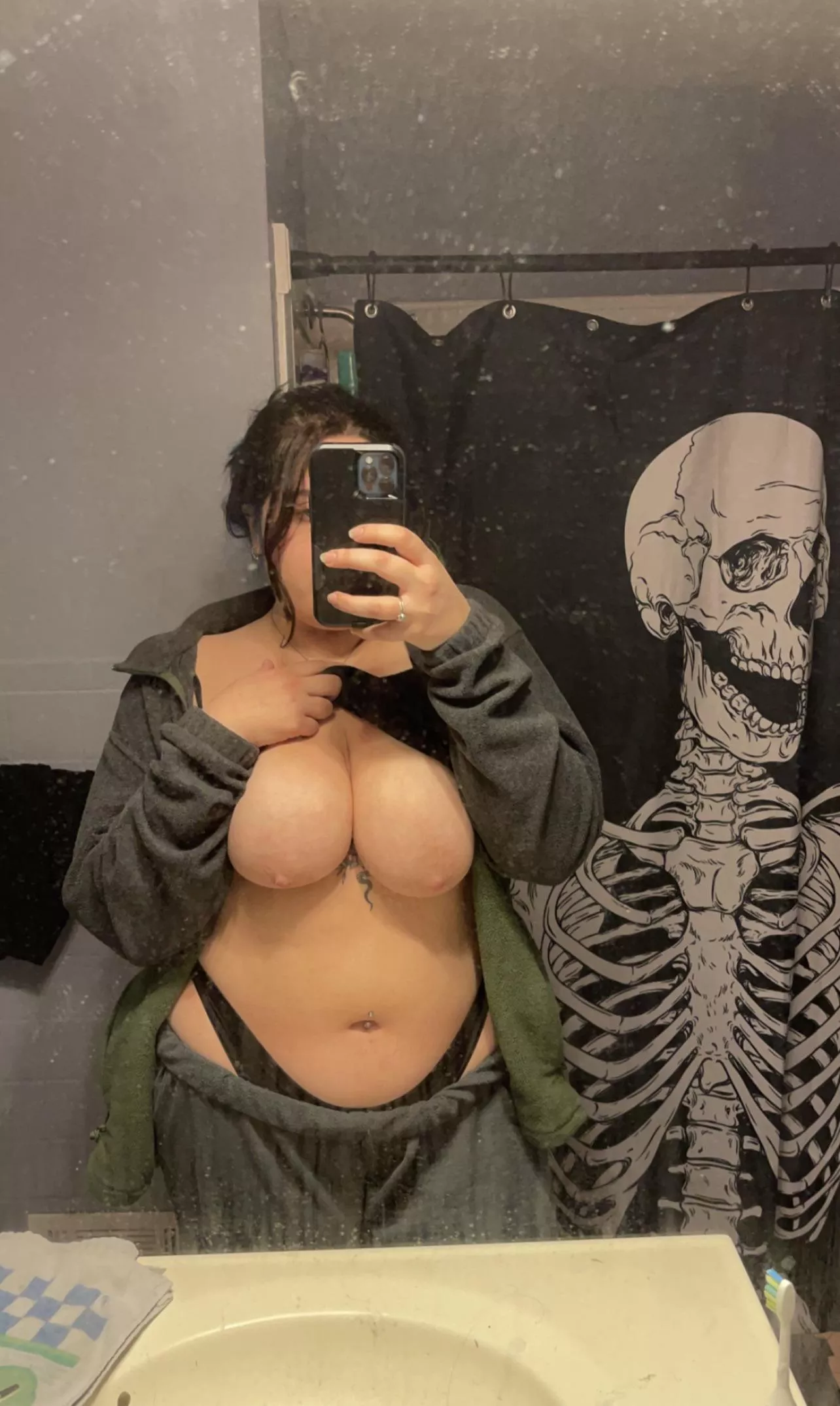 About to hop in the shower, wanna watch?