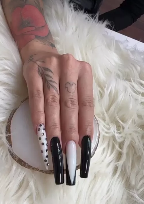 Black and white art French set